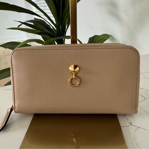 FENDI ROMA BEIGE LEATHER ZIPPY CONTINENTAL WALLET WITH GOLD RING
